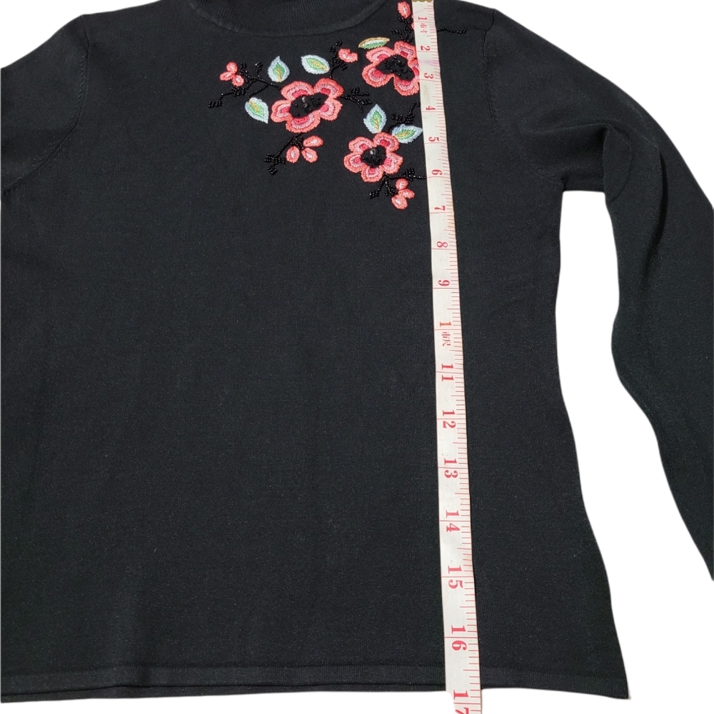 Medium Michelle Nicole beaded turtleneck sweater 220 - Picture 10 of 11